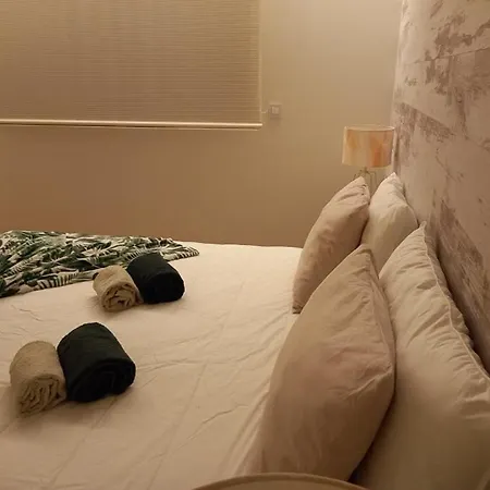 Prestige & Nature In Laguna Village Quarteira